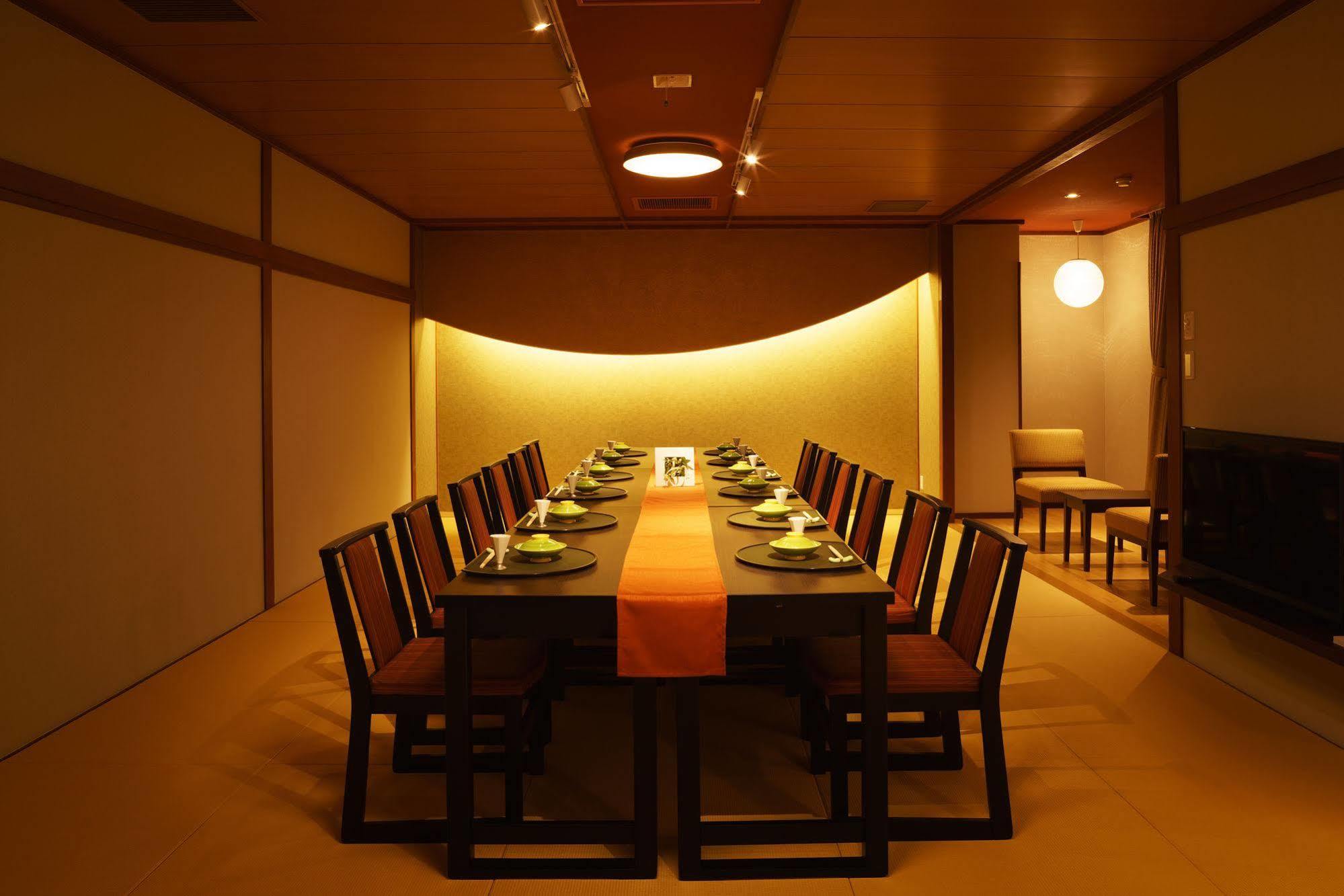 Kintarou Onsen Hotel Uozu Eksteriør bilde
